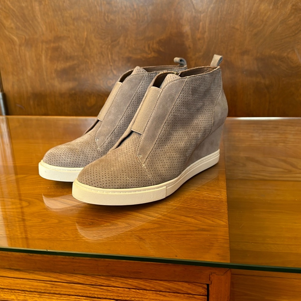 Linea Paolo suede Felicia wedge sneaker. Rock color